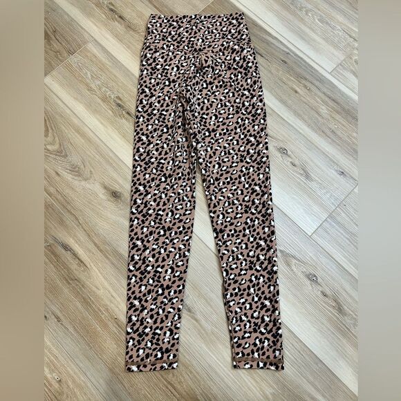OFFLINE BY AERIE Real Me 7/8 Hi Rise Leopard Print Women's Leggings Size Medium - Picture 2 of 8